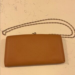 Elegant Tan Leather Clutch